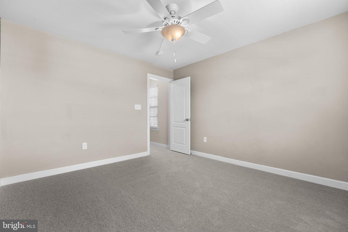8967 FENESTRA PL, GAINESVILLE, Virginia 20155, 4 Bedrooms Bedrooms, ,3 BathroomsBathrooms,Residential,For sale,8967 FENESTRA PL,VAPW2095340 MLS # VAPW2095340