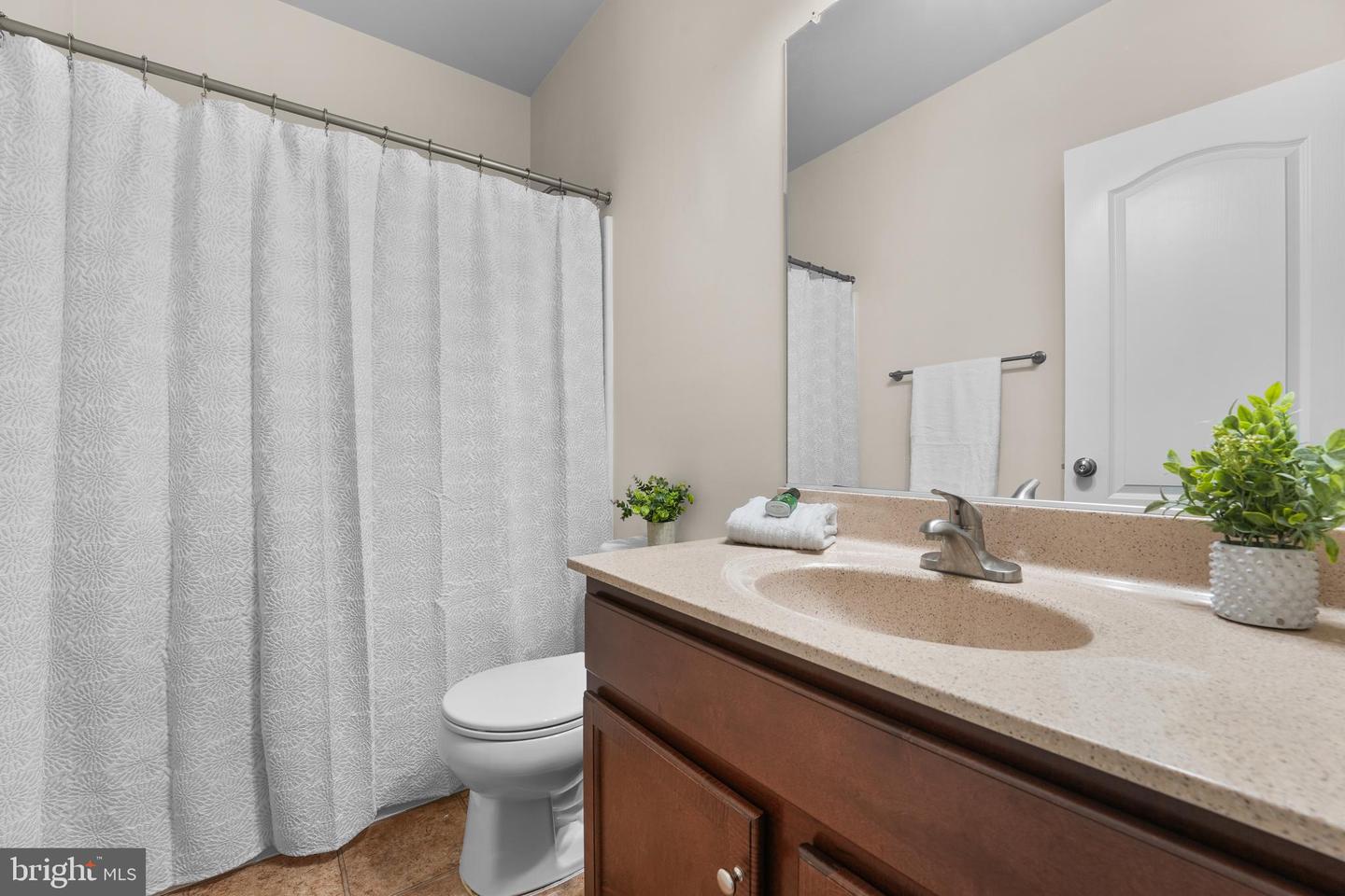 8967 FENESTRA PL, GAINESVILLE, Virginia 20155, 4 Bedrooms Bedrooms, ,3 BathroomsBathrooms,Residential,For sale,8967 FENESTRA PL,VAPW2095340 MLS # VAPW2095340