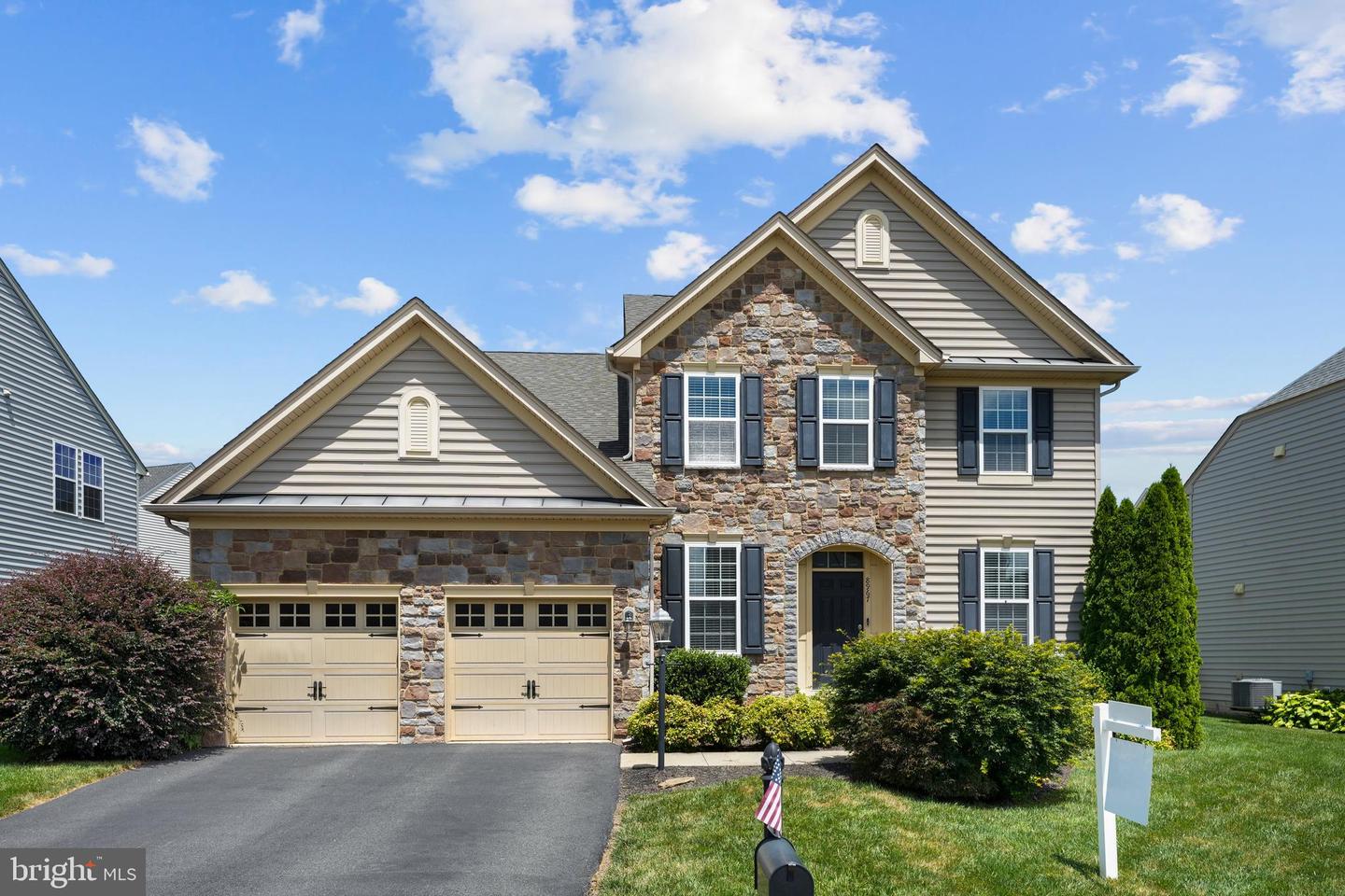 8967 FENESTRA PL, GAINESVILLE, Virginia 20155, 4 Bedrooms Bedrooms, ,3 BathroomsBathrooms,Residential,For sale,8967 FENESTRA PL,VAPW2095340 MLS # VAPW2095340