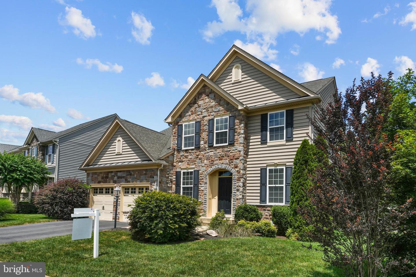 8967 FENESTRA PL, GAINESVILLE, Virginia 20155, 4 Bedrooms Bedrooms, ,3 BathroomsBathrooms,Residential,For sale,8967 FENESTRA PL,VAPW2095340 MLS # VAPW2095340