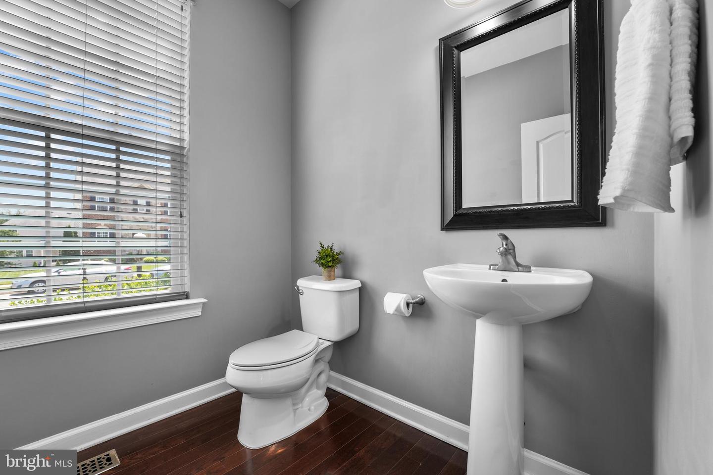 8967 FENESTRA PL, GAINESVILLE, Virginia 20155, 4 Bedrooms Bedrooms, ,3 BathroomsBathrooms,Residential,For sale,8967 FENESTRA PL,VAPW2095340 MLS # VAPW2095340
