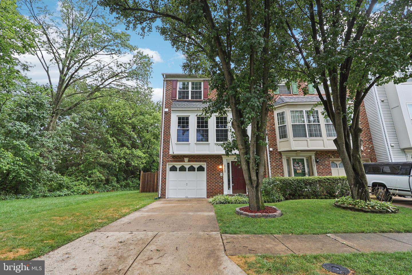 20409 BASELINE TER, ASHBURN, Virginia 20147, 3 Bedrooms Bedrooms, ,2 BathroomsBathrooms,Residential,For sale,20409 BASELINE TER,VALO2097772 MLS # VALO2097772