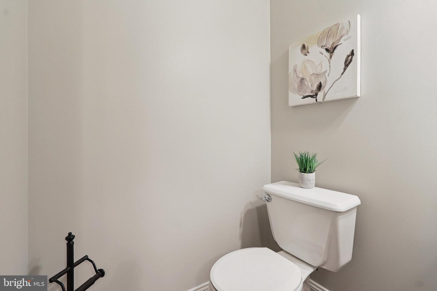 20409 BASELINE TER, ASHBURN, Virginia 20147, 3 Bedrooms Bedrooms, ,2 BathroomsBathrooms,Residential,For sale,20409 BASELINE TER,VALO2097772 MLS # VALO2097772
