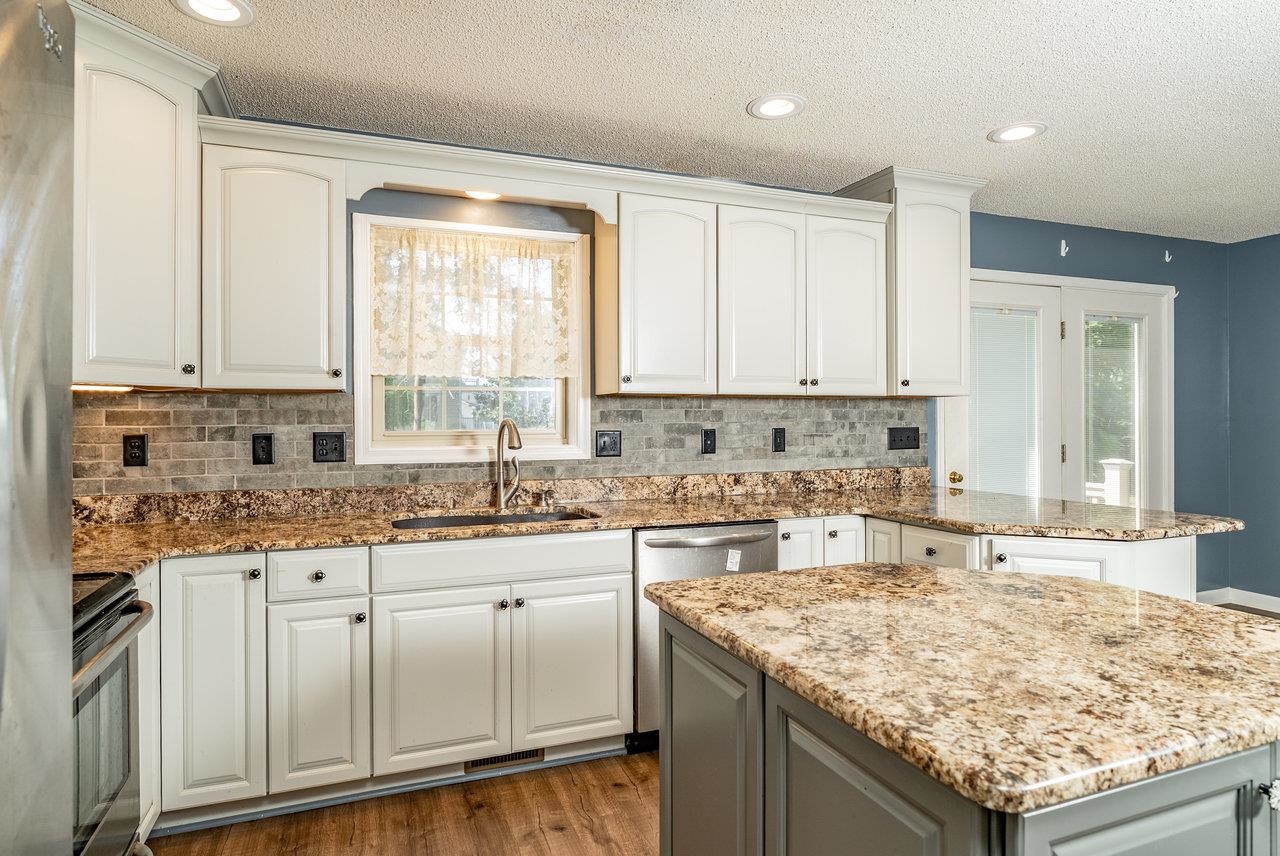 4039 CANNERY WOODS DR, BRIDGEWATER, Virginia 22812, 4 Bedrooms Bedrooms, ,3 BathroomsBathrooms,Residential,4039 CANNERY WOODS DR,666659 MLS # 666659