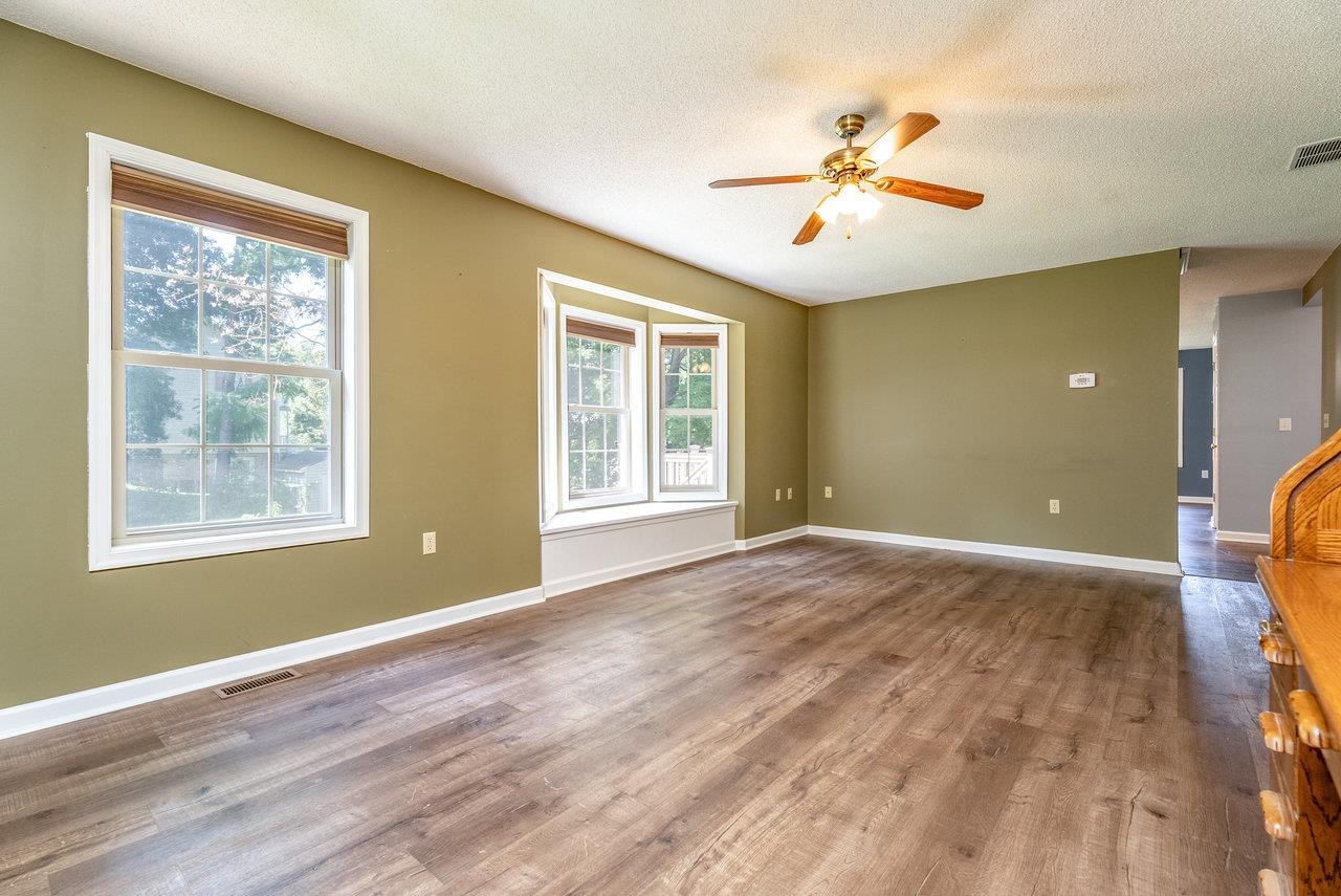 4039 CANNERY WOODS DR, BRIDGEWATER, Virginia 22812, 4 Bedrooms Bedrooms, ,3 BathroomsBathrooms,Residential,4039 CANNERY WOODS DR,666659 MLS # 666659