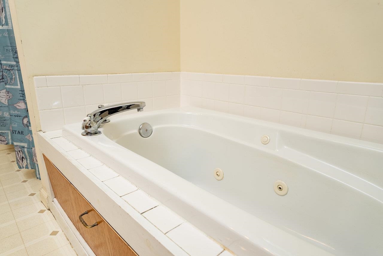 4039 CANNERY WOODS DR, BRIDGEWATER, Virginia 22812, 4 Bedrooms Bedrooms, ,3 BathroomsBathrooms,Residential,4039 CANNERY WOODS DR,666659 MLS # 666659
