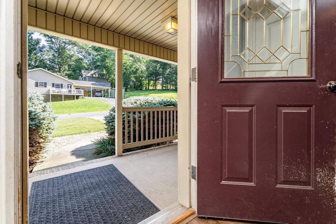4039 CANNERY WOODS DR, BRIDGEWATER, Virginia 22812, 4 Bedrooms Bedrooms, ,3 BathroomsBathrooms,Residential,4039 CANNERY WOODS DR,666659 MLS # 666659