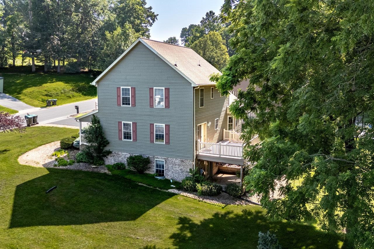 4039 CANNERY WOODS DR, BRIDGEWATER, Virginia 22812, 4 Bedrooms Bedrooms, ,3 BathroomsBathrooms,Residential,4039 CANNERY WOODS DR,666659 MLS # 666659