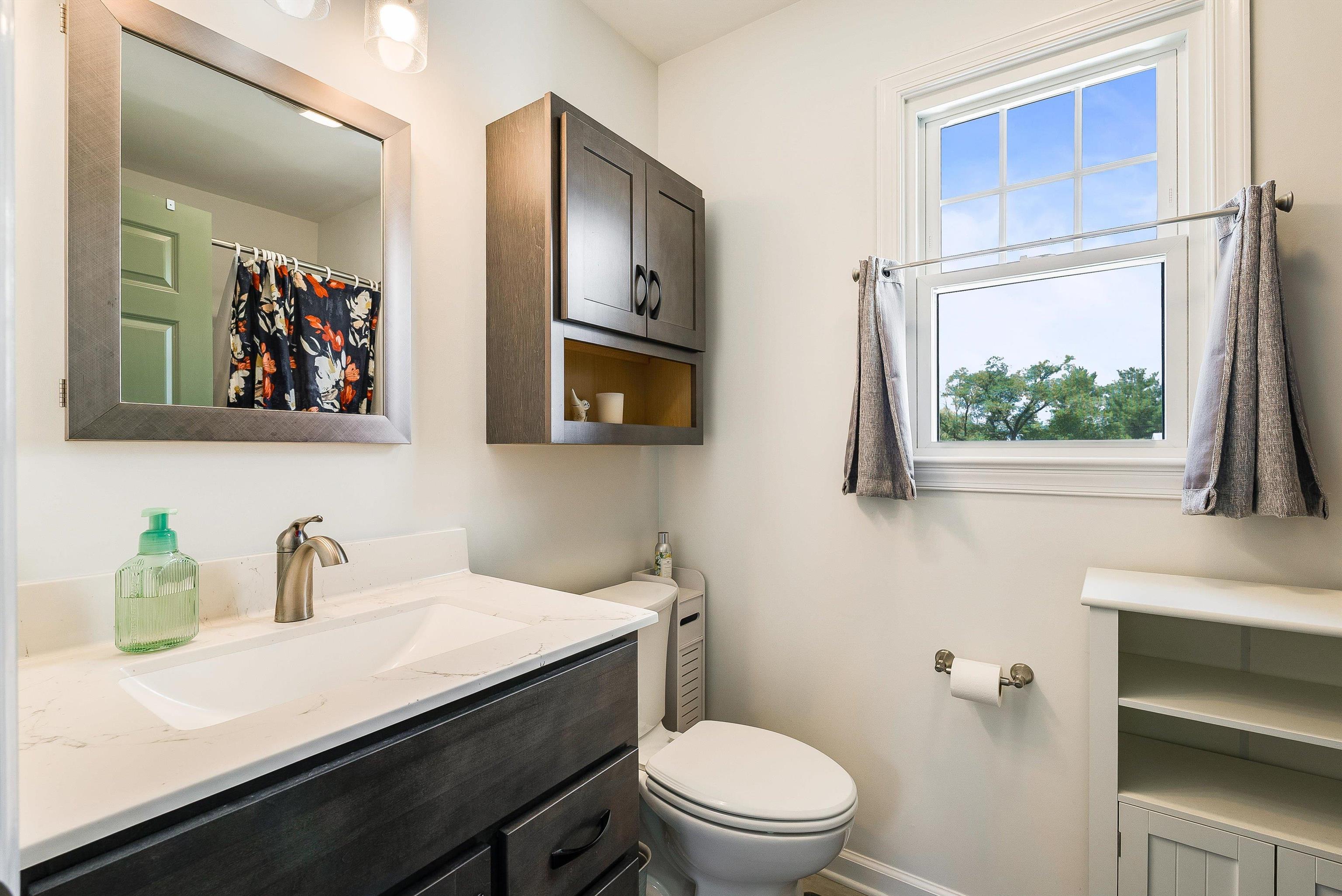 3027 CROSS KEYS RD, ROCKINGHAM, Virginia 22801, 4 Bedrooms Bedrooms, ,2 BathroomsBathrooms,Residential,3027 CROSS KEYS RD,666660 MLS # 666660