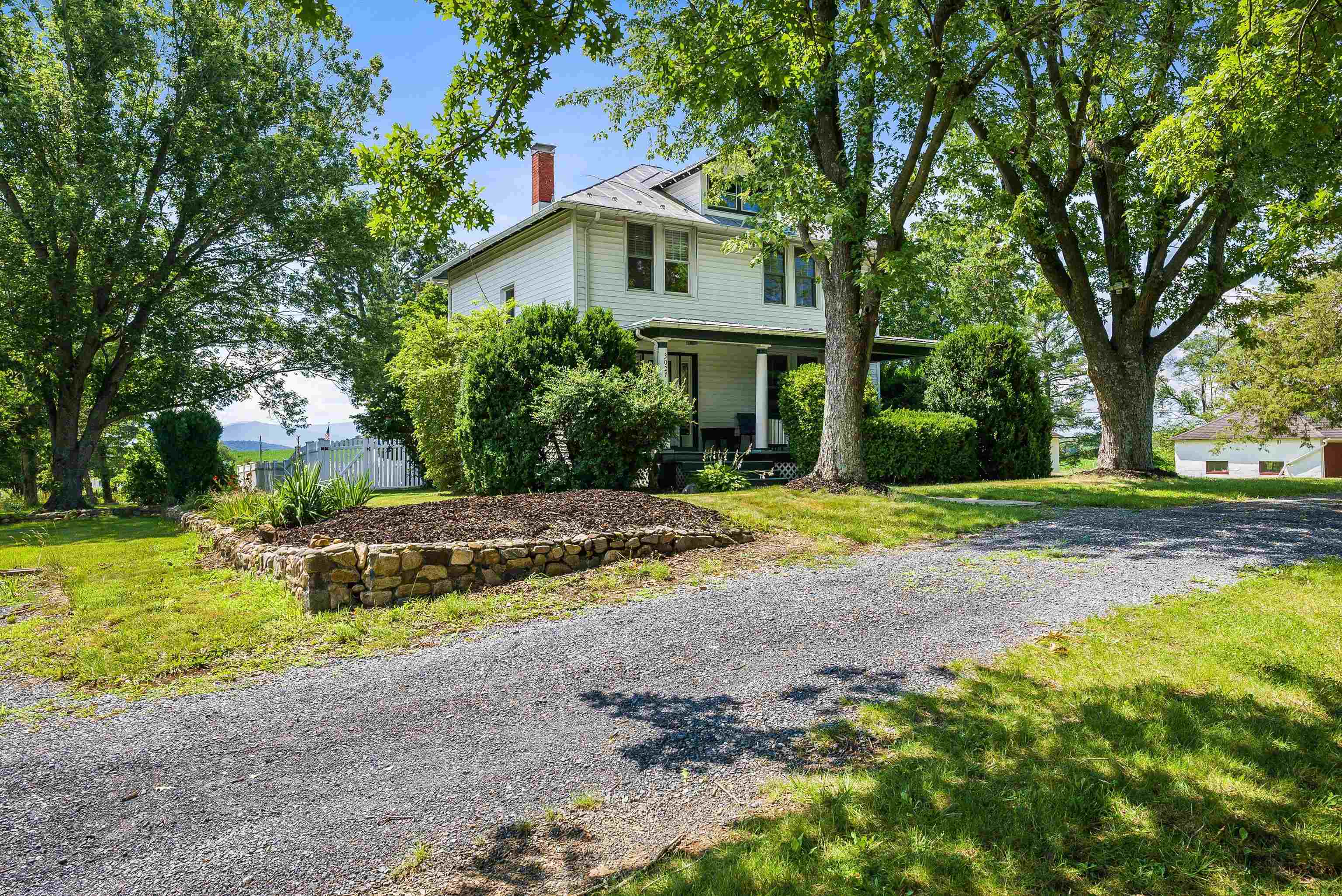 3027 CROSS KEYS RD, ROCKINGHAM, Virginia 22801, 4 Bedrooms Bedrooms, ,2 BathroomsBathrooms,Residential,3027 CROSS KEYS RD,666660 MLS # 666660