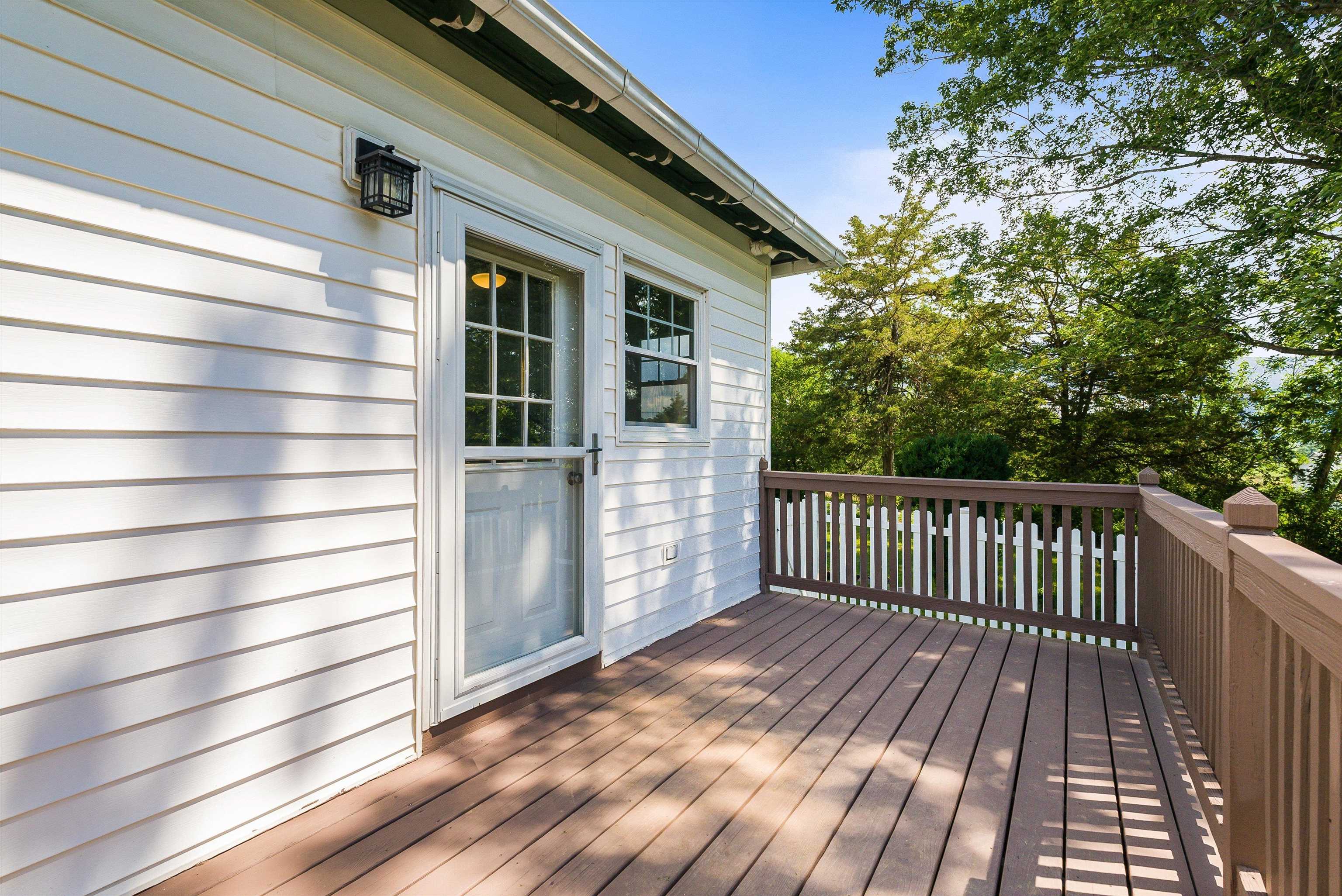 3027 CROSS KEYS RD, ROCKINGHAM, Virginia 22801, 4 Bedrooms Bedrooms, ,2 BathroomsBathrooms,Residential,3027 CROSS KEYS RD,666660 MLS # 666660