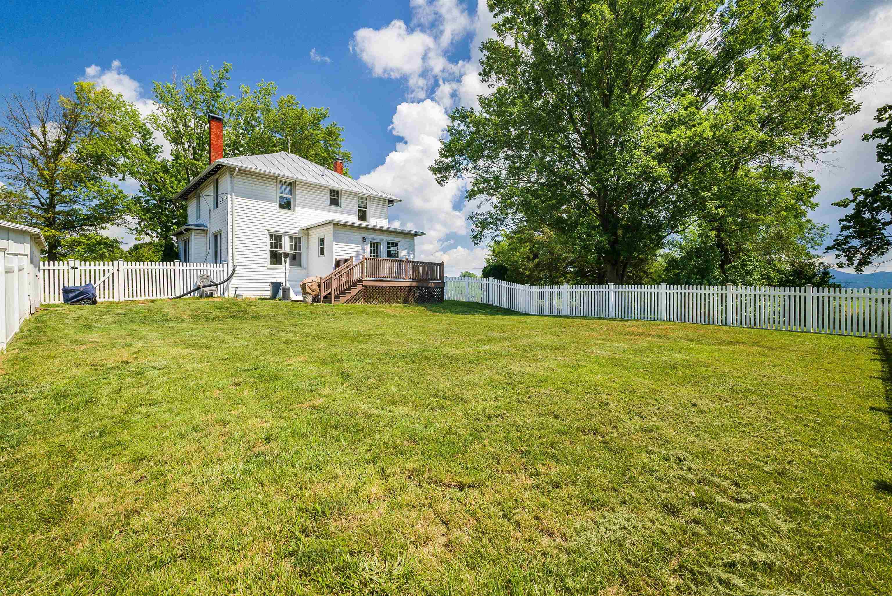 3027 CROSS KEYS RD, ROCKINGHAM, Virginia 22801, 4 Bedrooms Bedrooms, ,2 BathroomsBathrooms,Residential,3027 CROSS KEYS RD,666660 MLS # 666660