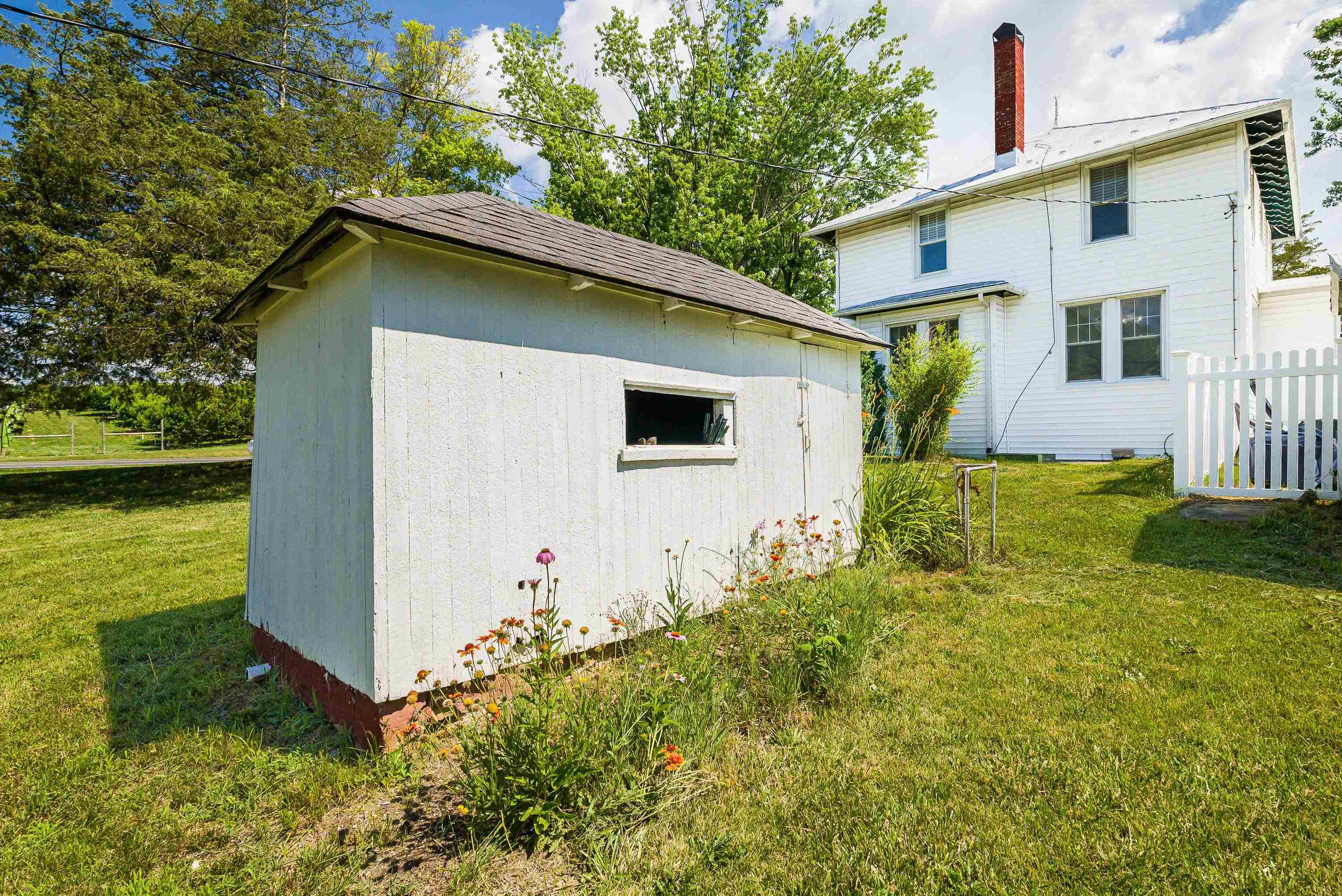 3027 CROSS KEYS RD, ROCKINGHAM, Virginia 22801, 4 Bedrooms Bedrooms, ,2 BathroomsBathrooms,Residential,3027 CROSS KEYS RD,666660 MLS # 666660