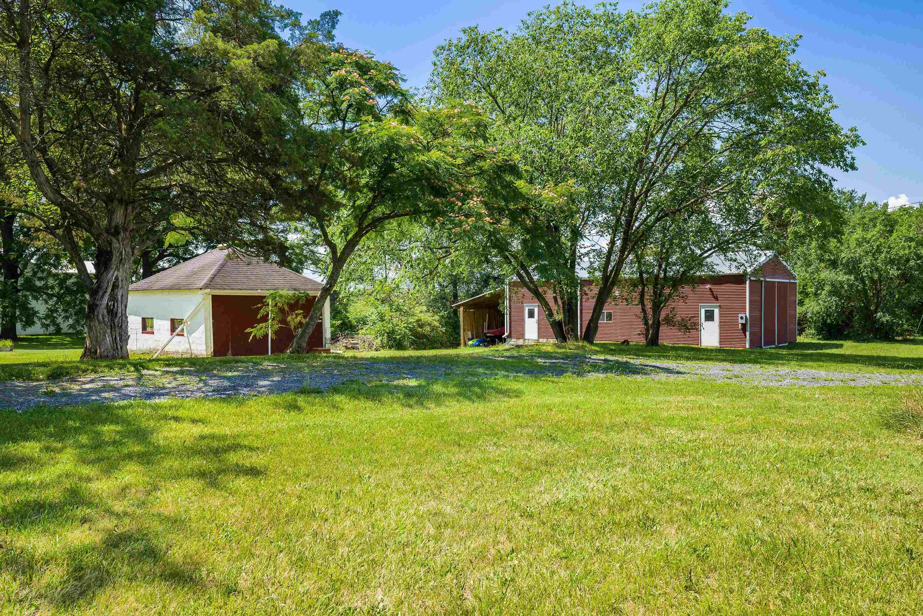 3027 CROSS KEYS RD, ROCKINGHAM, Virginia 22801, 4 Bedrooms Bedrooms, ,2 BathroomsBathrooms,Residential,3027 CROSS KEYS RD,666660 MLS # 666660