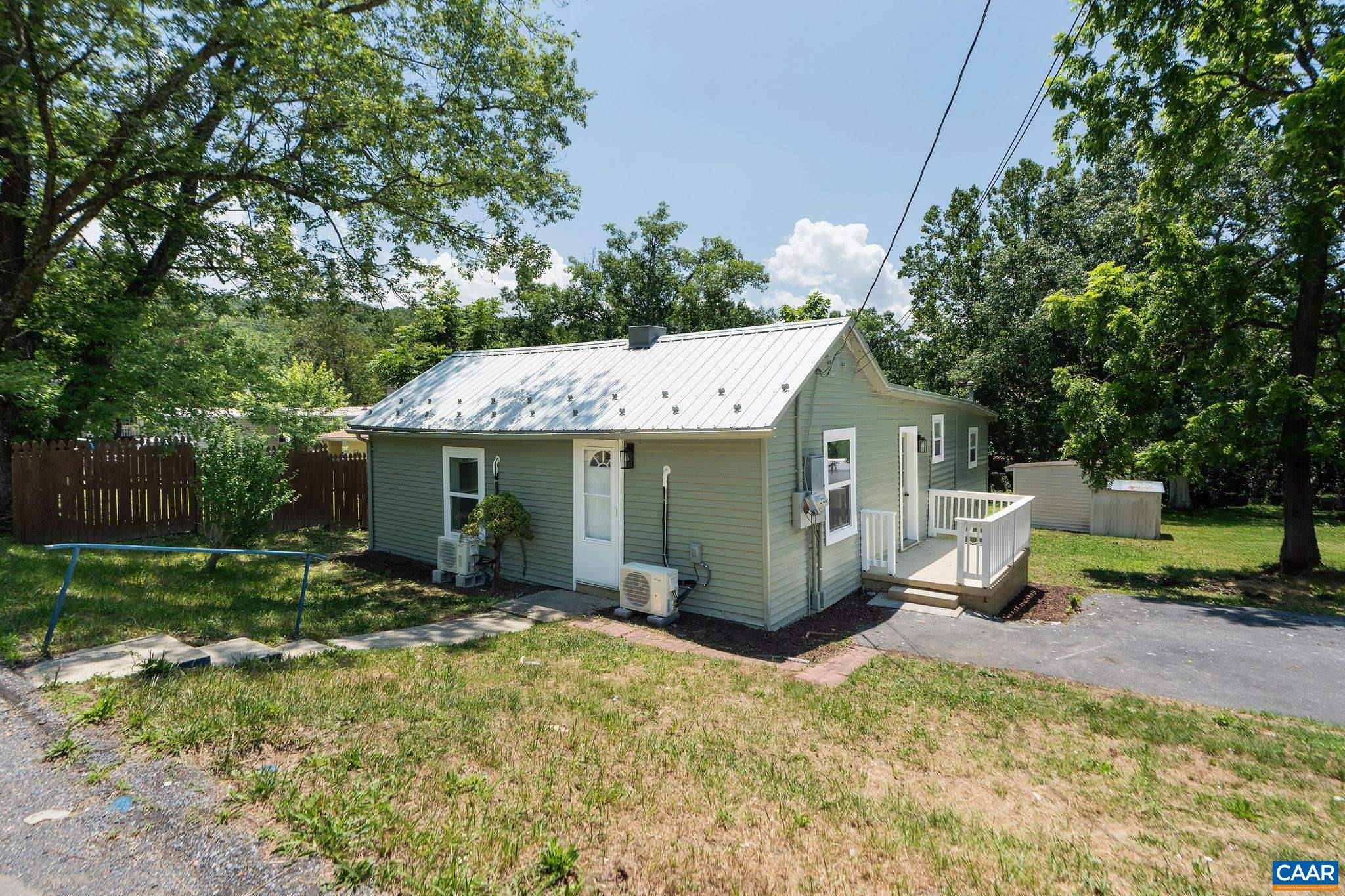 1805 SHENANDOAH AVE, WAYNESBORO, Virginia 22980, 3 Bedrooms Bedrooms, ,2 BathroomsBathrooms,Residential,1805 SHENANDOAH AVE,666666 MLS # 666666