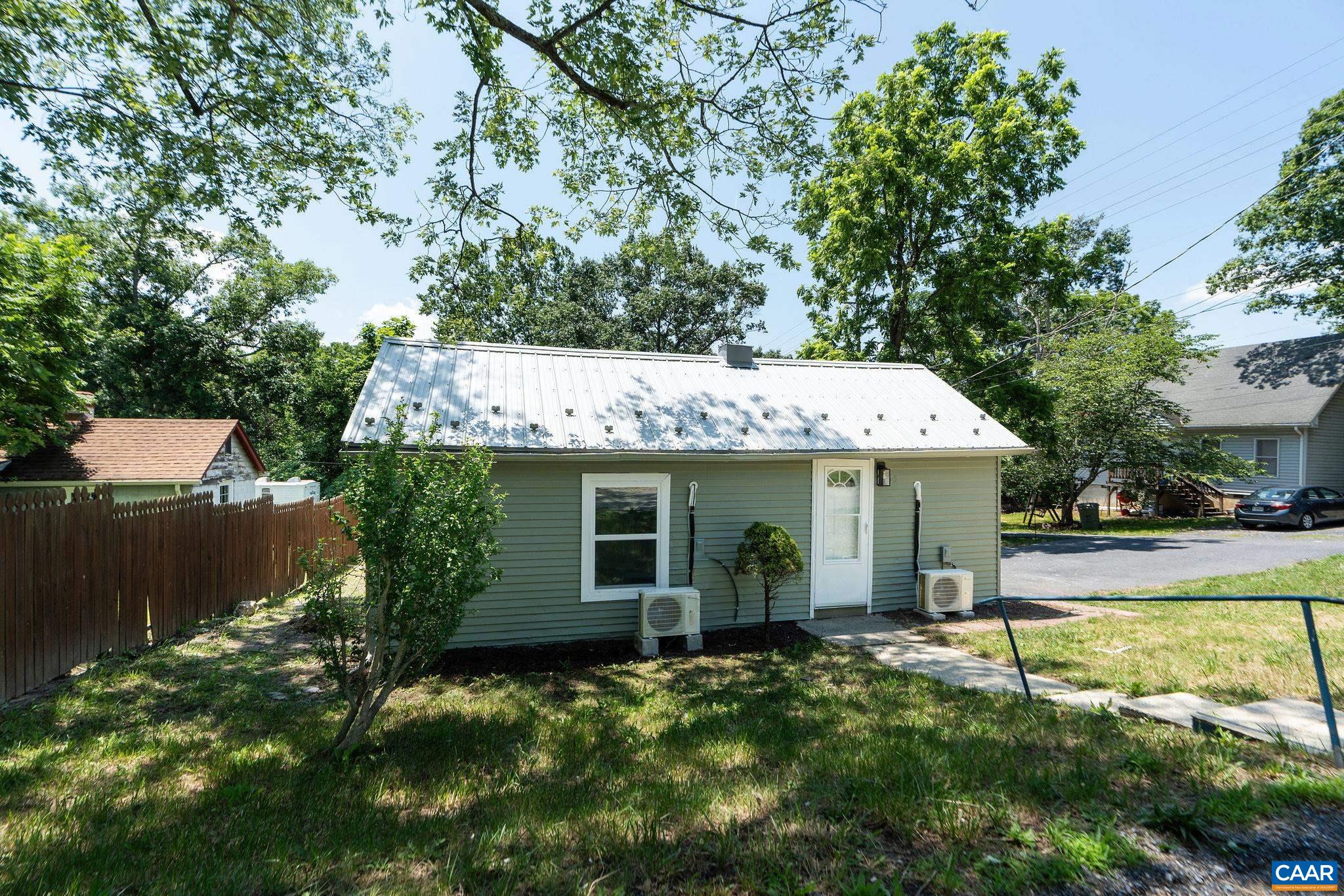1805 SHENANDOAH AVE, WAYNESBORO, Virginia 22980, 3 Bedrooms Bedrooms, ,2 BathroomsBathrooms,Residential,1805 SHENANDOAH AVE,666666 MLS # 666666