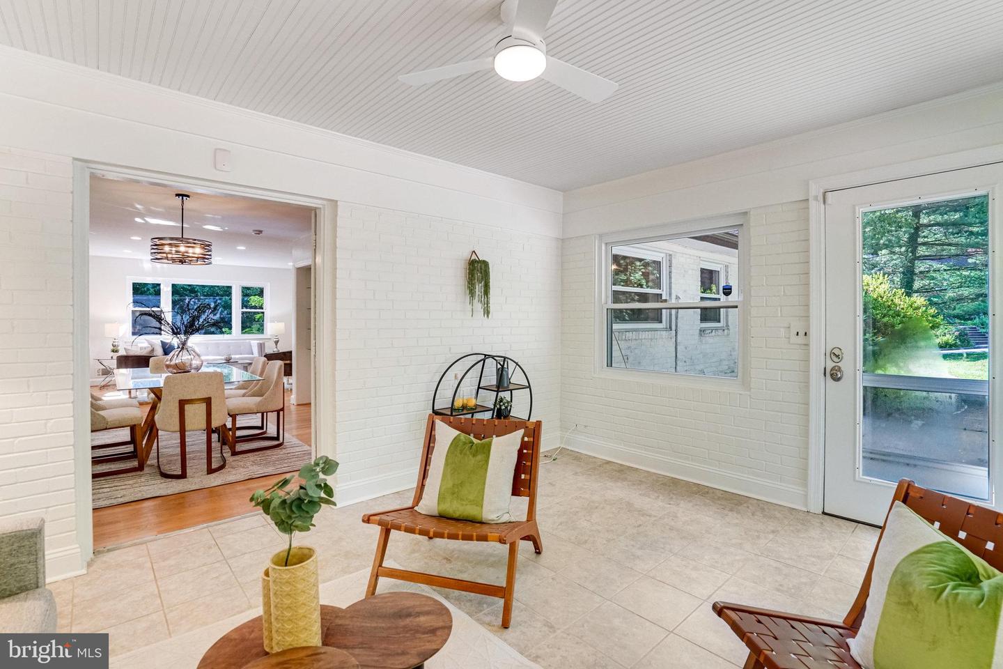 2420 N TAYLOR ST, ARLINGTON, Virginia 22207, 4 Bedrooms Bedrooms, ,3 BathroomsBathrooms,Residential,For sale,2420 N TAYLOR ST,VAAR2058422 MLS # VAAR2058422
