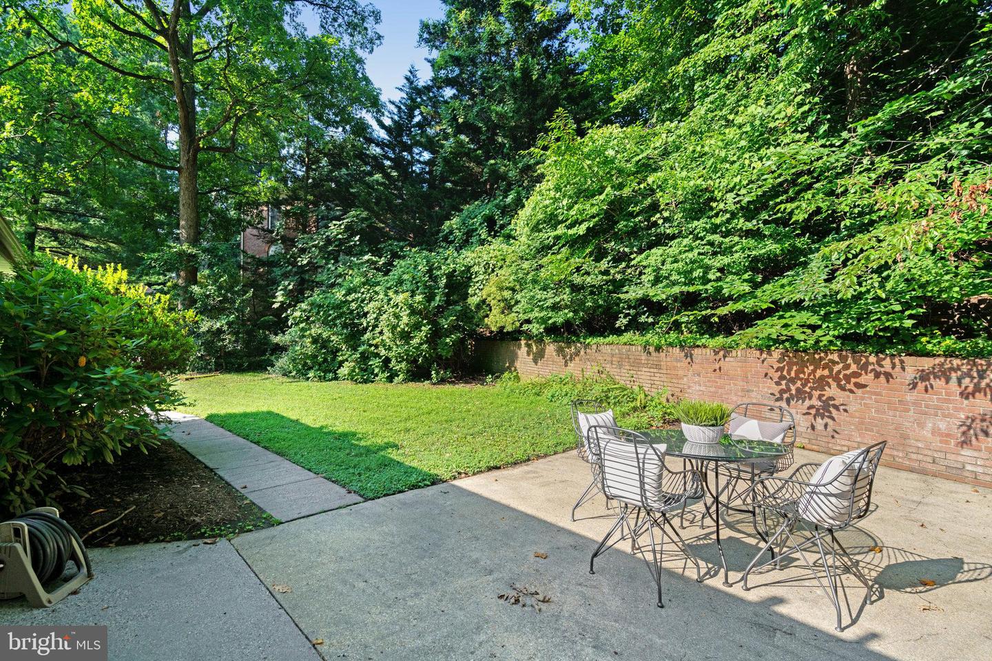 2420 N TAYLOR ST, ARLINGTON, Virginia 22207, 4 Bedrooms Bedrooms, ,3 BathroomsBathrooms,Residential,For sale,2420 N TAYLOR ST,VAAR2058422 MLS # VAAR2058422