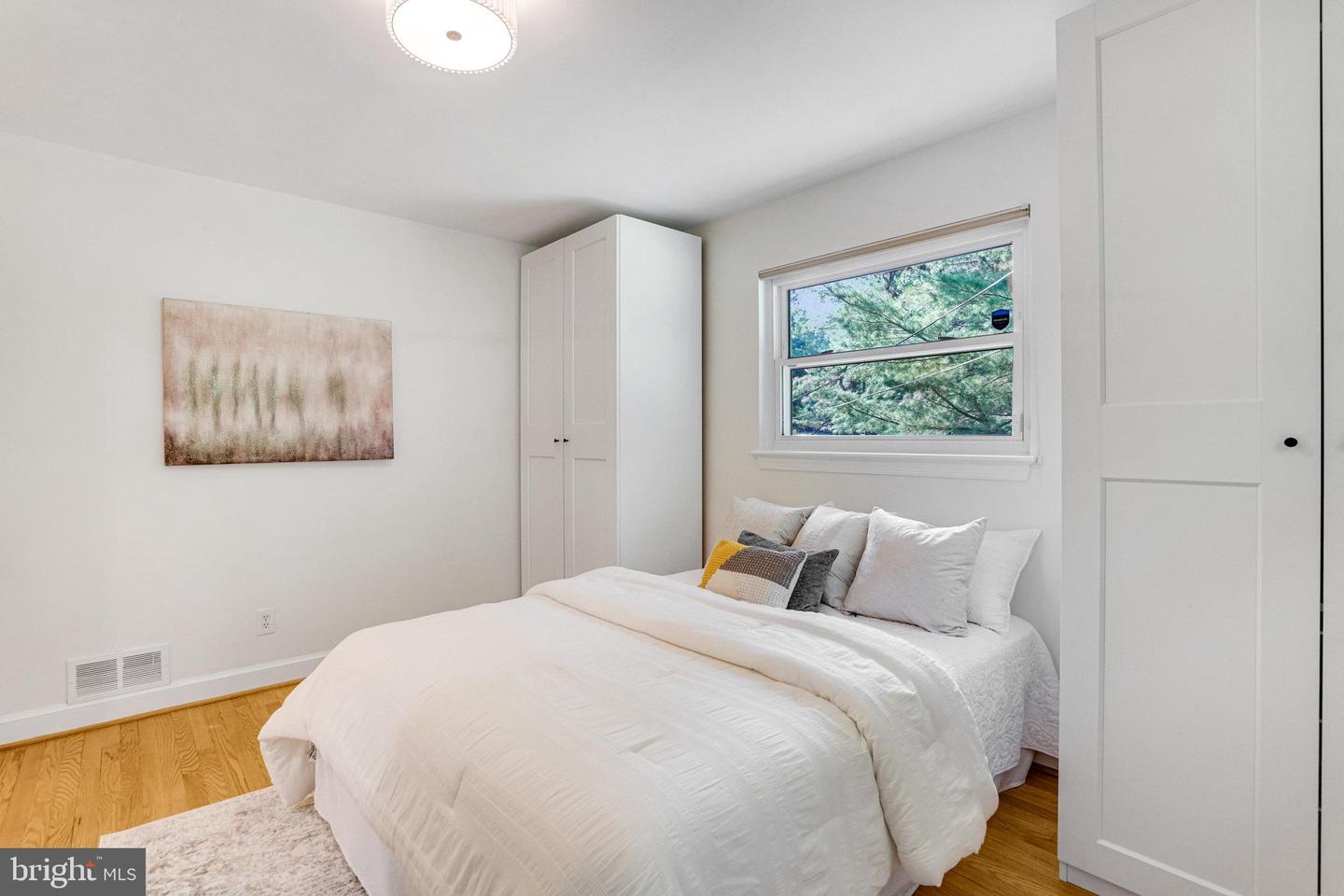 2420 N TAYLOR ST, ARLINGTON, Virginia 22207, 4 Bedrooms Bedrooms, ,3 BathroomsBathrooms,Residential,For sale,2420 N TAYLOR ST,VAAR2058422 MLS # VAAR2058422