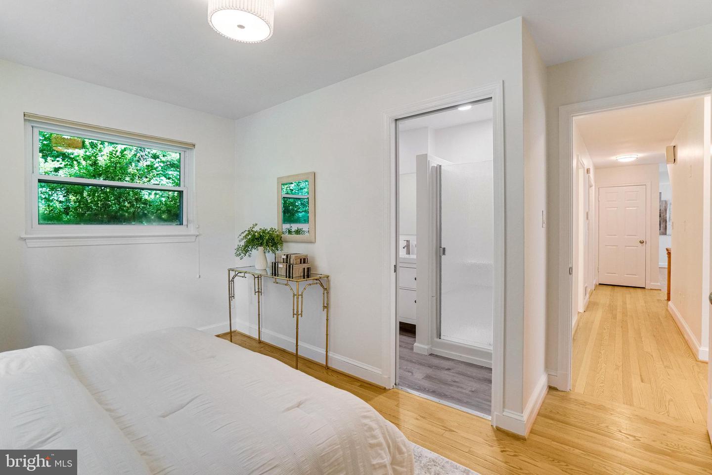 2420 N TAYLOR ST, ARLINGTON, Virginia 22207, 4 Bedrooms Bedrooms, ,3 BathroomsBathrooms,Residential,For sale,2420 N TAYLOR ST,VAAR2058422 MLS # VAAR2058422
