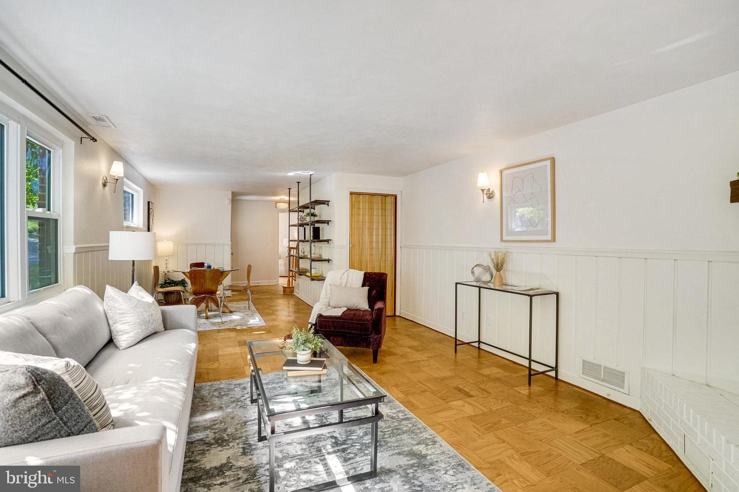 2420 N TAYLOR ST, ARLINGTON, Virginia 22207, 4 Bedrooms Bedrooms, ,3 BathroomsBathrooms,Residential,For sale,2420 N TAYLOR ST,VAAR2058422 MLS # VAAR2058422
