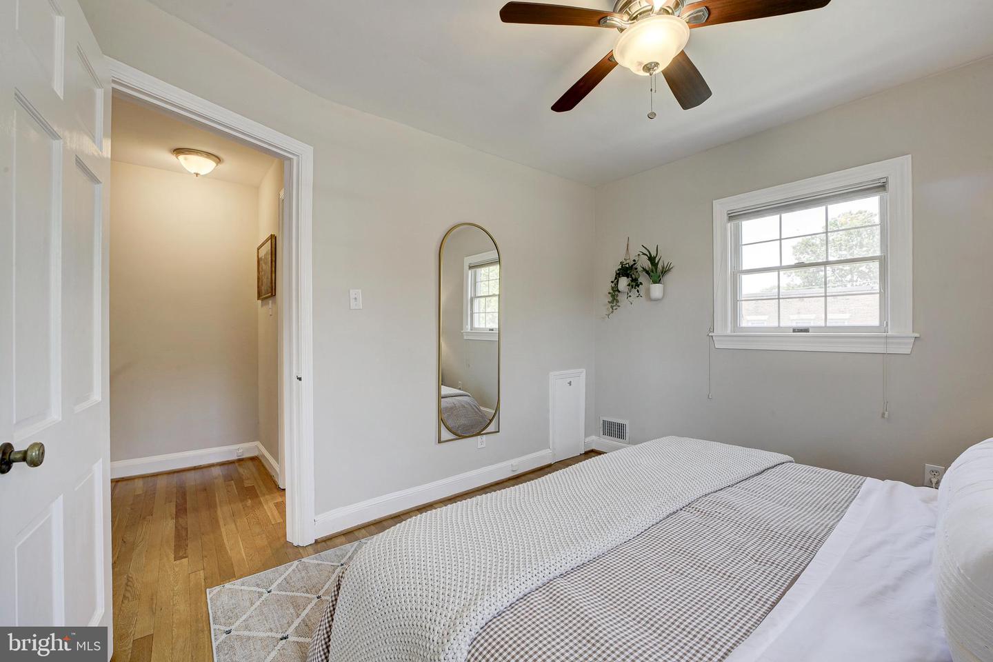 210-1/2 ADAMS AVE, ALEXANDRIA, Virginia 22301, 3 Bedrooms Bedrooms, ,1 BathroomBathrooms,Residential,For sale,210-1/2 ADAMS AVE,VAAX2045916 MLS # VAAX2045916