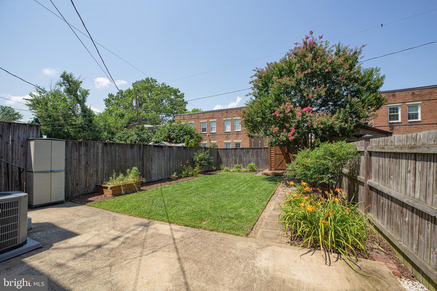 210-1/2 ADAMS AVE, ALEXANDRIA, Virginia 22301, 3 Bedrooms Bedrooms, ,1 BathroomBathrooms,Residential,For sale,210-1/2 ADAMS AVE,VAAX2045916 MLS # VAAX2045916