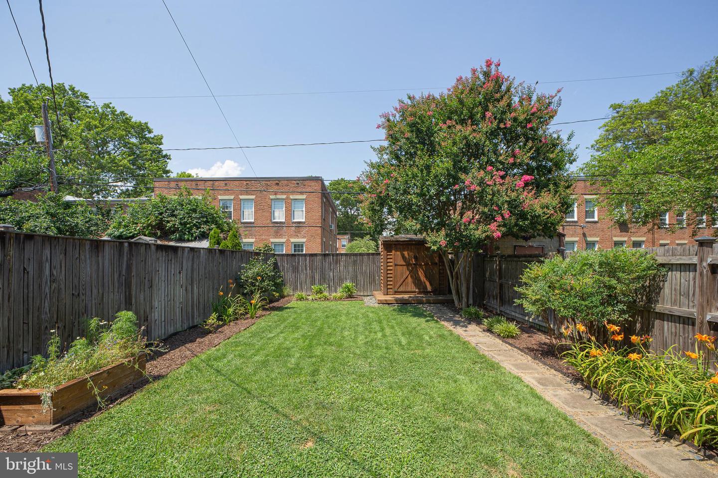 210-1/2 ADAMS AVE, ALEXANDRIA, Virginia 22301, 3 Bedrooms Bedrooms, ,1 BathroomBathrooms,Residential,For sale,210-1/2 ADAMS AVE,VAAX2045916 MLS # VAAX2045916