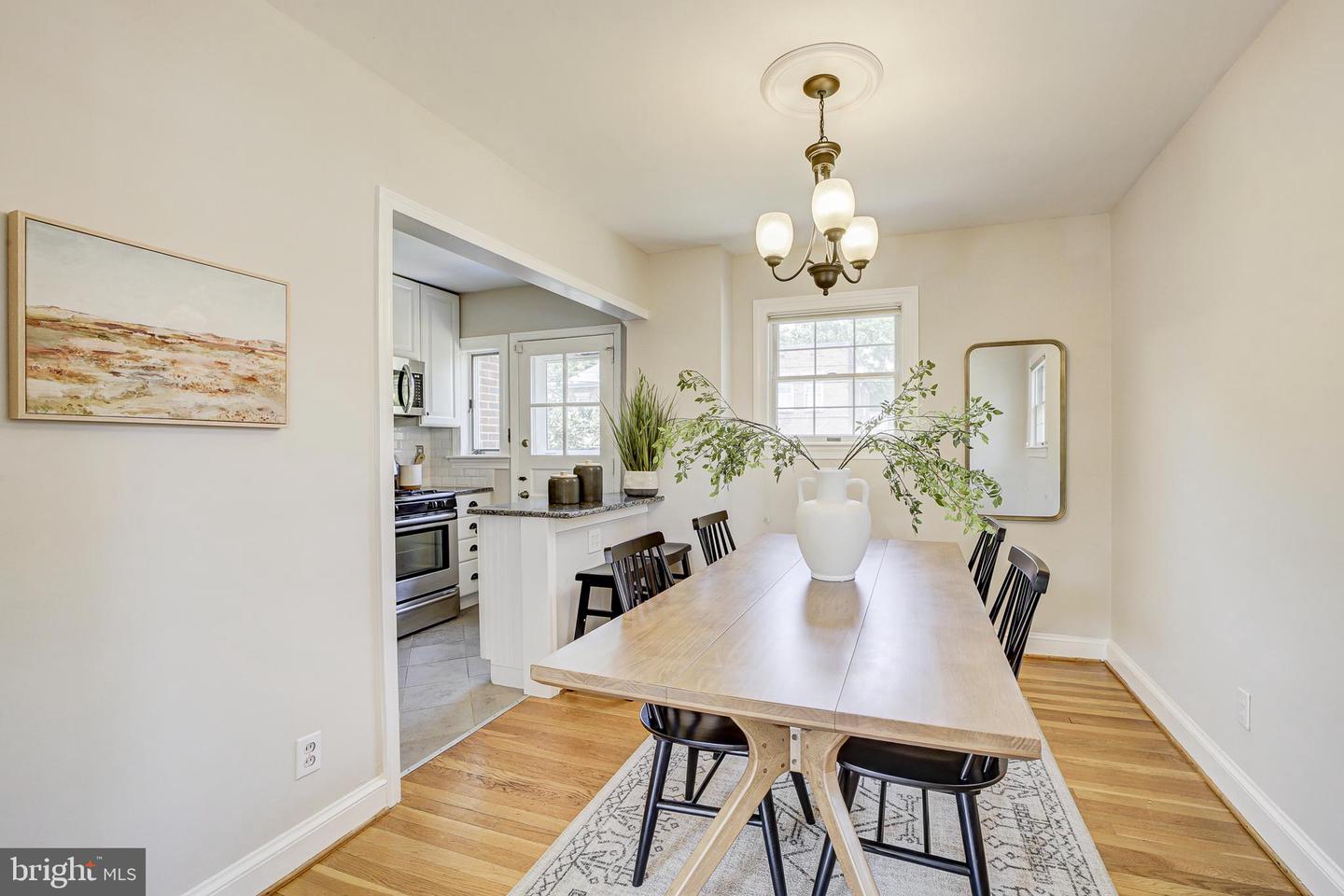 210-1/2 ADAMS AVE, ALEXANDRIA, Virginia 22301, 3 Bedrooms Bedrooms, ,1 BathroomBathrooms,Residential,For sale,210-1/2 ADAMS AVE,VAAX2045916 MLS # VAAX2045916