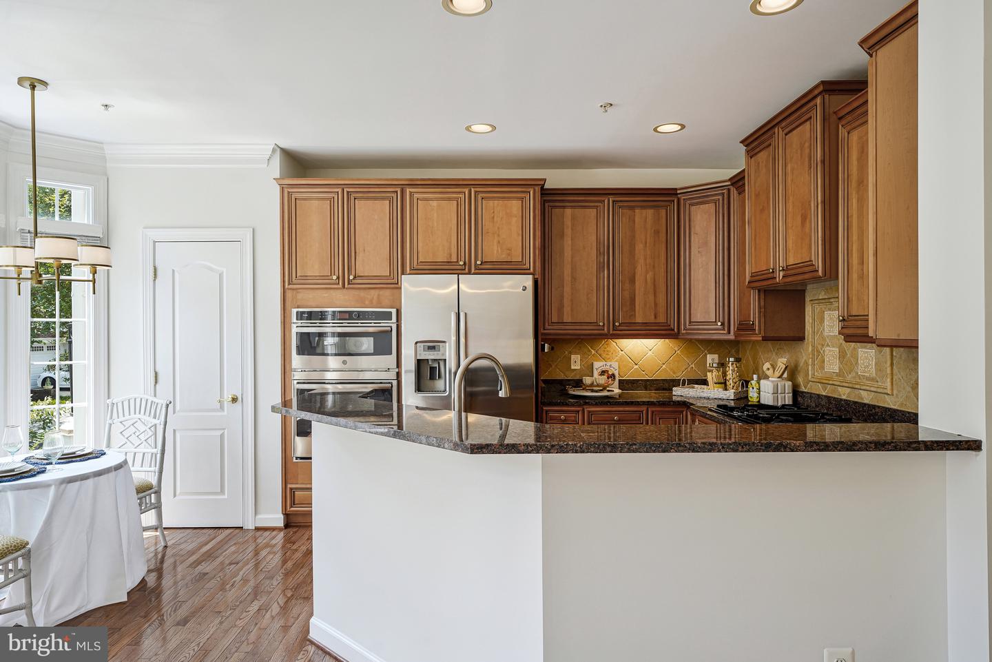 7740 LEGERE CT #35, MCLEAN, Virginia 22102, 3 Bedrooms Bedrooms, ,3 BathroomsBathrooms,Residential,For sale,7740 LEGERE CT #35,VAFX2244518 MLS # VAFX2244518