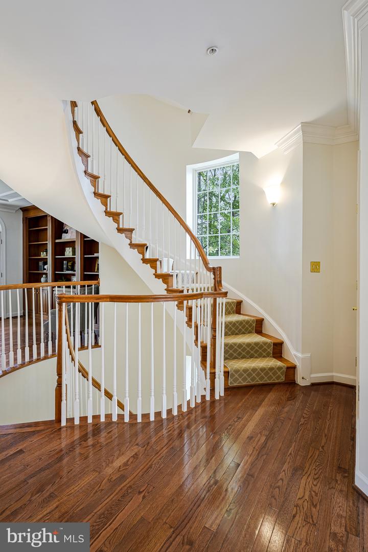 7740 LEGERE CT #35, MCLEAN, Virginia 22102, 3 Bedrooms Bedrooms, ,3 BathroomsBathrooms,Residential,For sale,7740 LEGERE CT #35,VAFX2244518 MLS # VAFX2244518