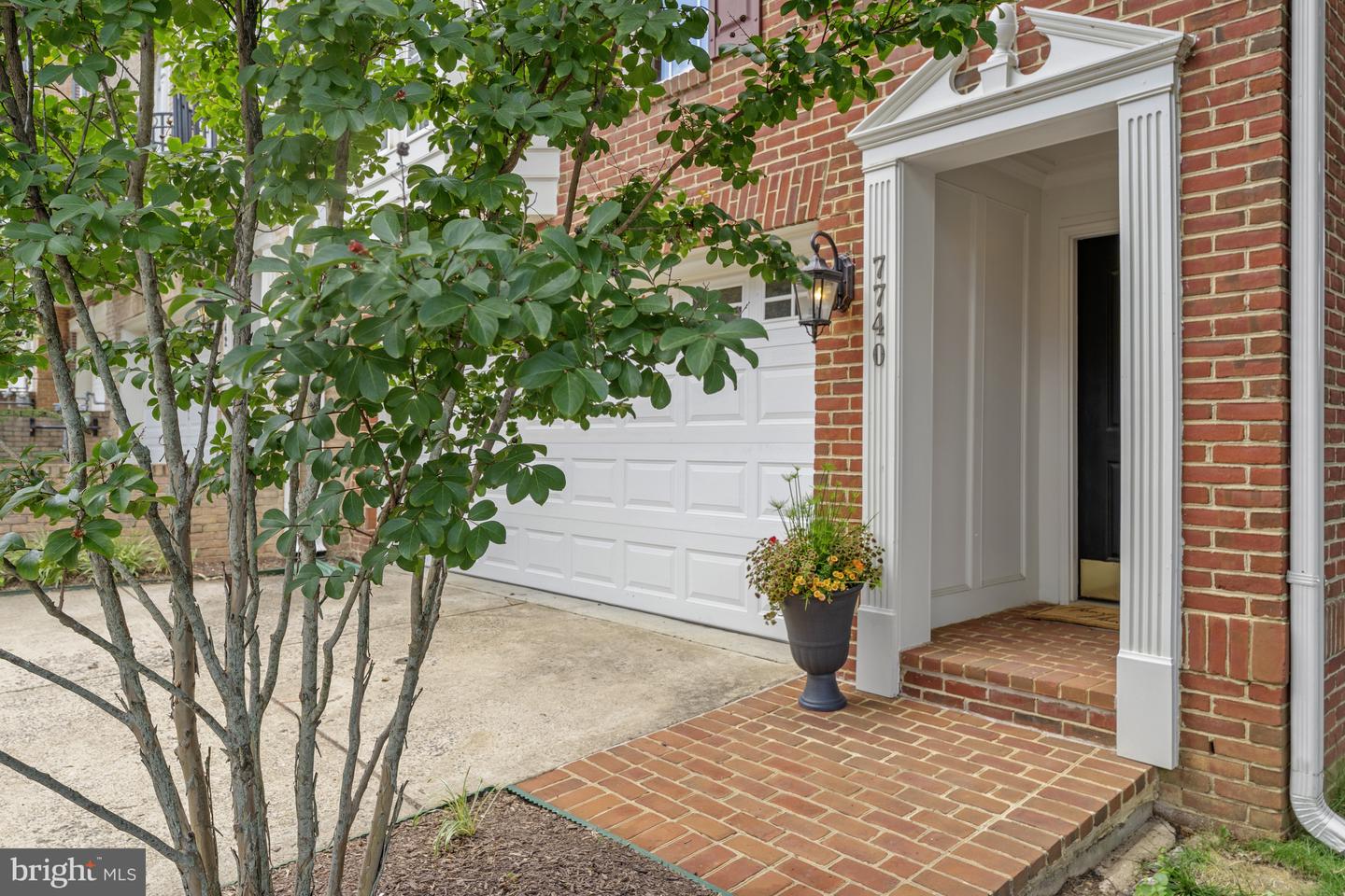 7740 LEGERE CT #35, MCLEAN, Virginia 22102, 3 Bedrooms Bedrooms, ,3 BathroomsBathrooms,Residential,For sale,7740 LEGERE CT #35,VAFX2244518 MLS # VAFX2244518