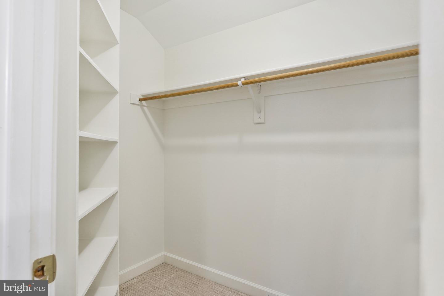 7740 LEGERE CT #35, MCLEAN, Virginia 22102, 3 Bedrooms Bedrooms, ,3 BathroomsBathrooms,Residential,For sale,7740 LEGERE CT #35,VAFX2244518 MLS # VAFX2244518