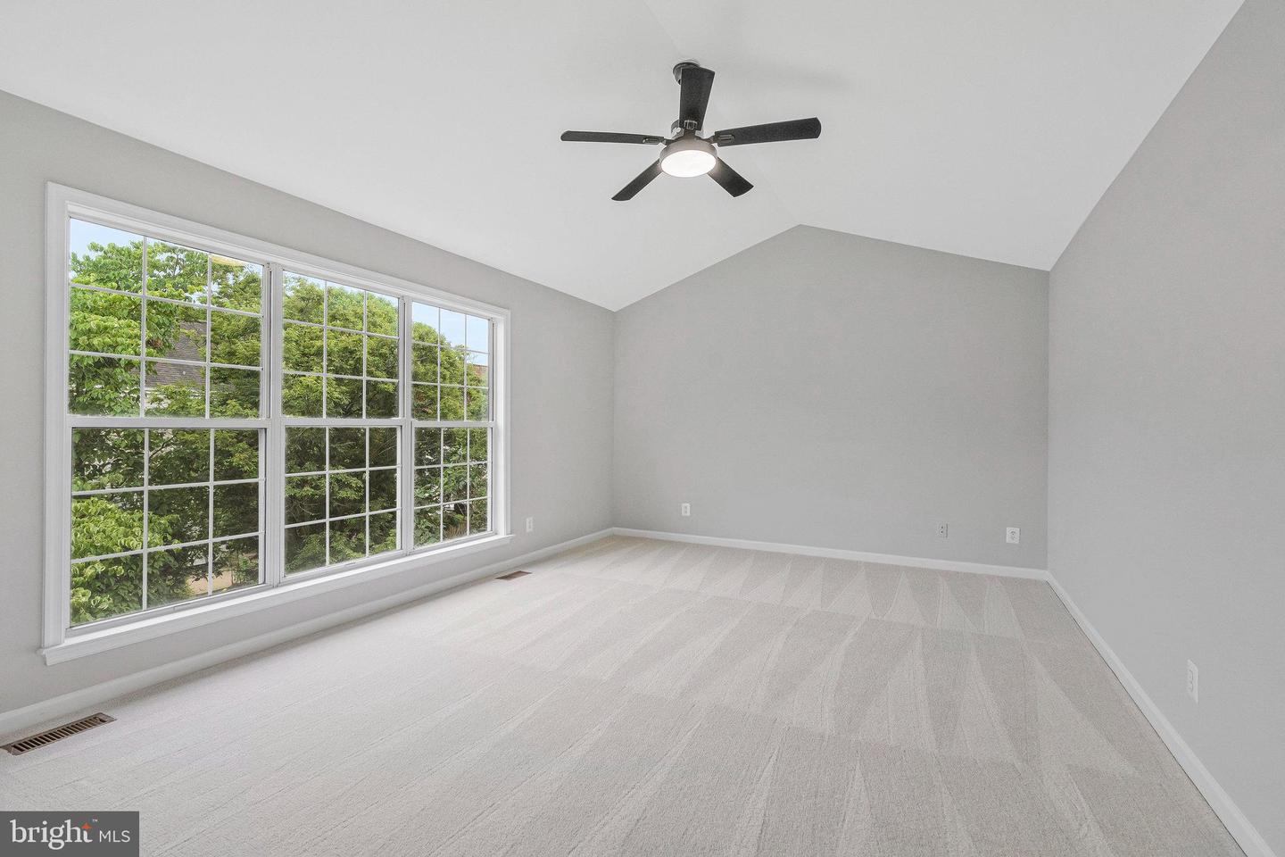 709 FOXTAIL CIR NE, LEESBURG, Virginia 20176, 3 Bedrooms Bedrooms, ,2 BathroomsBathrooms,Residential,For sale,709 FOXTAIL CIR NE,VALO2098402 MLS # VALO2098402