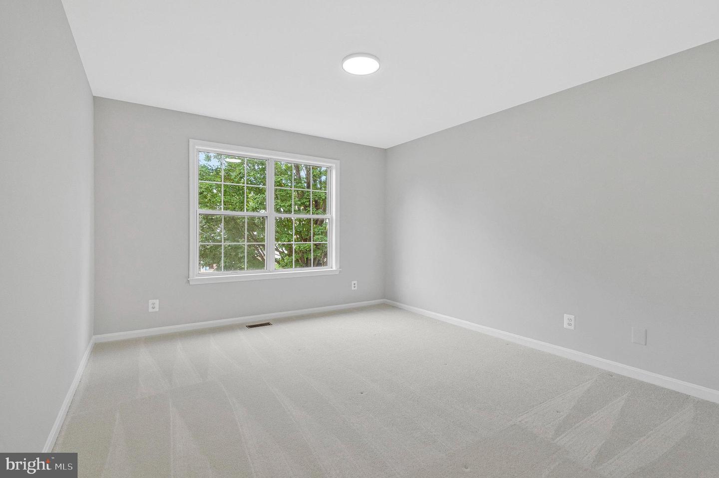 709 FOXTAIL CIR NE, LEESBURG, Virginia 20176, 3 Bedrooms Bedrooms, ,2 BathroomsBathrooms,Residential,For sale,709 FOXTAIL CIR NE,VALO2098402 MLS # VALO2098402
