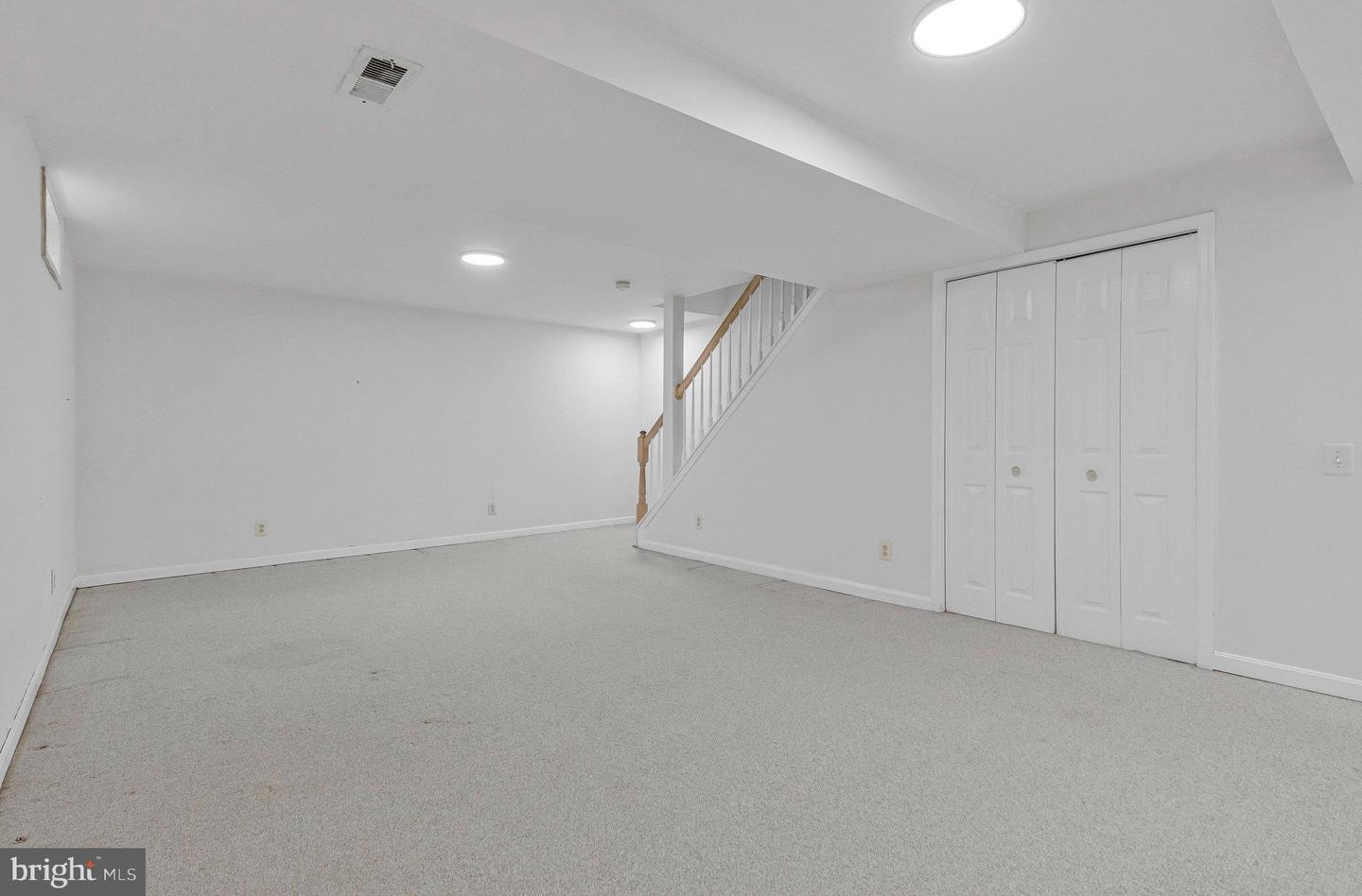 709 FOXTAIL CIR NE, LEESBURG, Virginia 20176, 3 Bedrooms Bedrooms, ,2 BathroomsBathrooms,Residential,For sale,709 FOXTAIL CIR NE,VALO2098402 MLS # VALO2098402