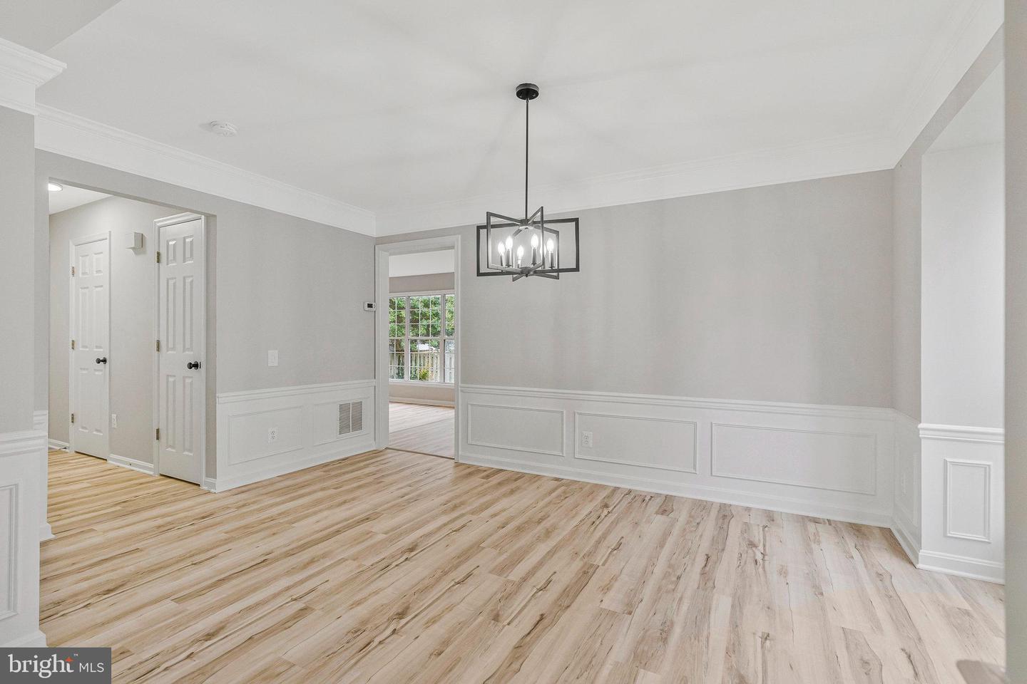 709 FOXTAIL CIR NE, LEESBURG, Virginia 20176, 3 Bedrooms Bedrooms, ,2 BathroomsBathrooms,Residential,For sale,709 FOXTAIL CIR NE,VALO2098402 MLS # VALO2098402