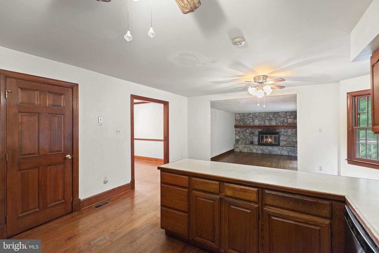 5623 WILSHIRE CT, WARRENTON, Virginia 20187, 4 Bedrooms Bedrooms, ,2 BathroomsBathrooms,Residential,For sale,5623 WILSHIRE CT,VAFQ2016882 MLS # VAFQ2016882