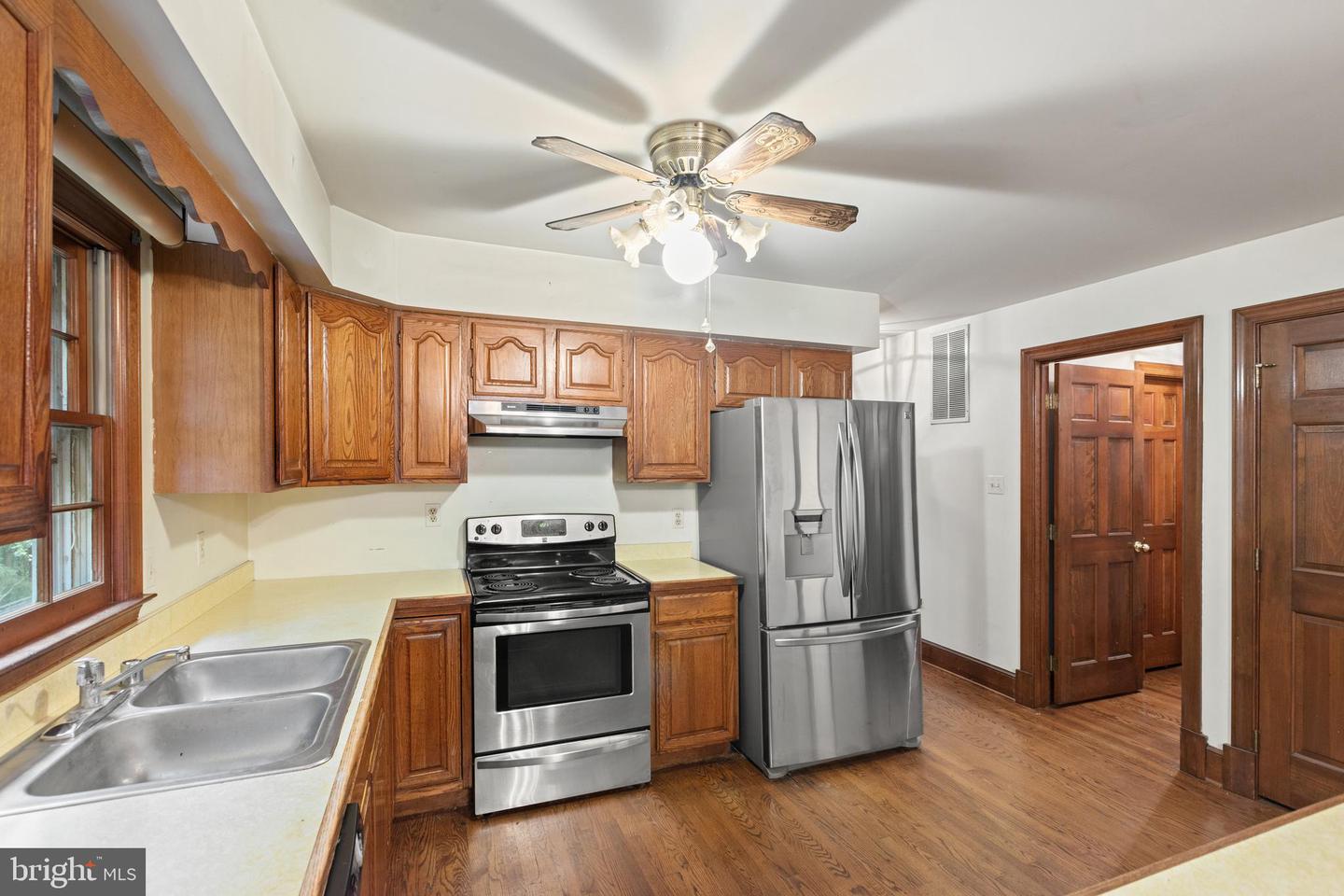 5623 WILSHIRE CT, WARRENTON, Virginia 20187, 4 Bedrooms Bedrooms, ,2 BathroomsBathrooms,Residential,For sale,5623 WILSHIRE CT,VAFQ2016882 MLS # VAFQ2016882