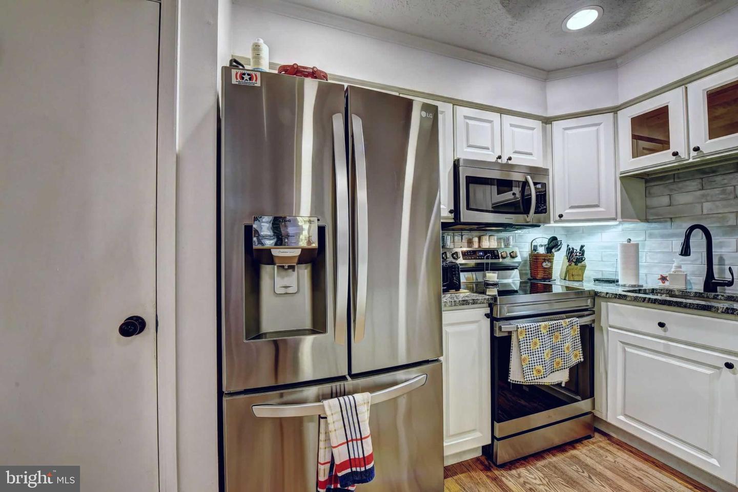 12305 WESTWOOD HILLS DR, HERNDON, Virginia 20171, 5 Bedrooms Bedrooms, ,3 BathroomsBathrooms,Residential,For sale,12305 WESTWOOD HILLS DR,VAFX2244884 MLS # VAFX2244884