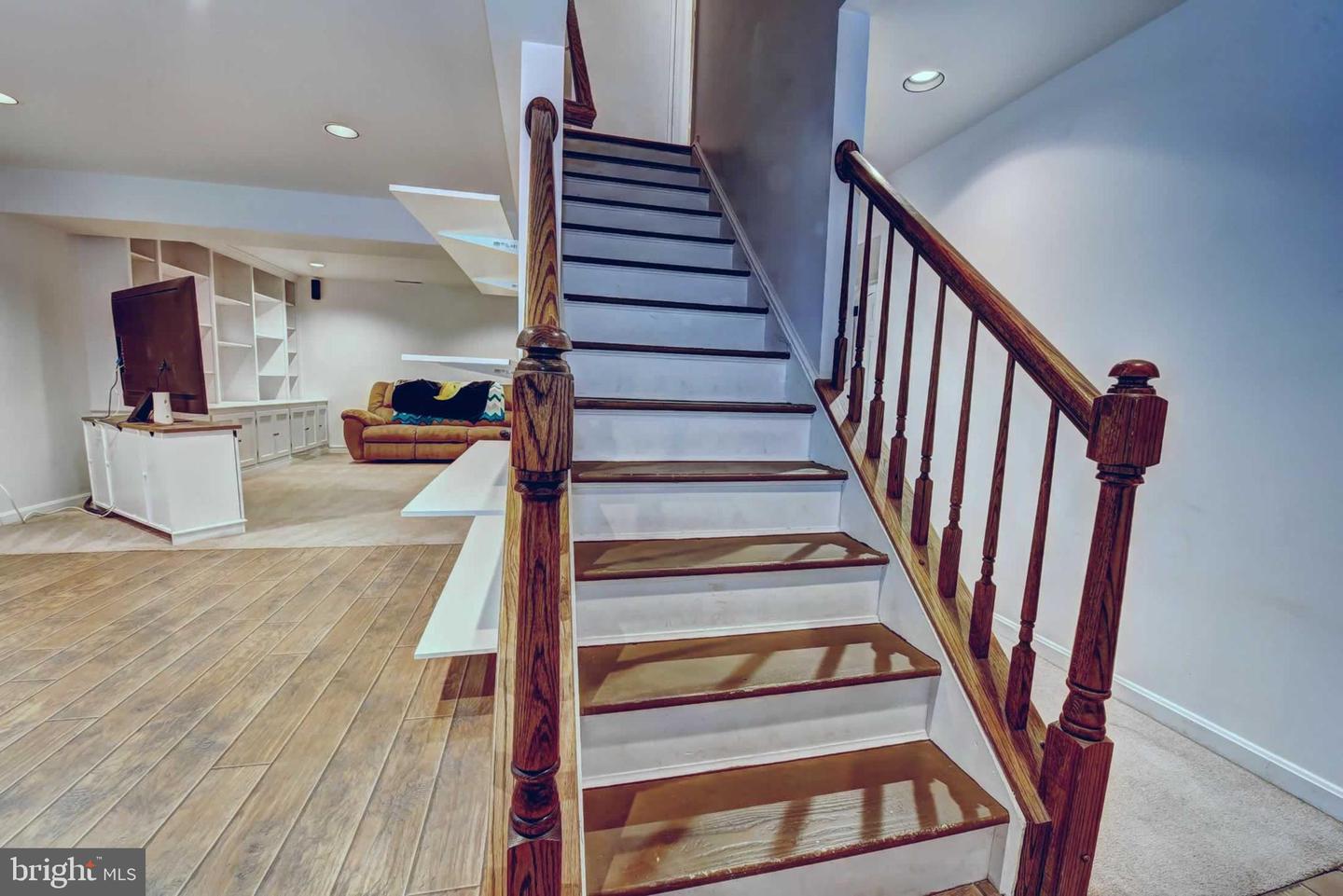 12305 WESTWOOD HILLS DR, HERNDON, Virginia 20171, 5 Bedrooms Bedrooms, ,3 BathroomsBathrooms,Residential,For sale,12305 WESTWOOD HILLS DR,VAFX2244884 MLS # VAFX2244884