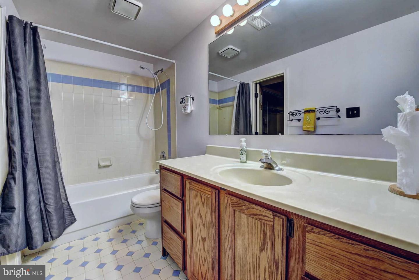 12305 WESTWOOD HILLS DR, HERNDON, Virginia 20171, 5 Bedrooms Bedrooms, ,3 BathroomsBathrooms,Residential,For sale,12305 WESTWOOD HILLS DR,VAFX2244884 MLS # VAFX2244884