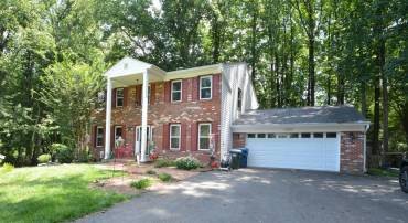 12305 WESTWOOD HILLS DR, HERNDON, Virginia 20171, 5 Bedrooms Bedrooms, ,3 BathroomsBathrooms,Residential,For sale,12305 WESTWOOD HILLS DR,VAFX2244884 MLS # VAFX2244884