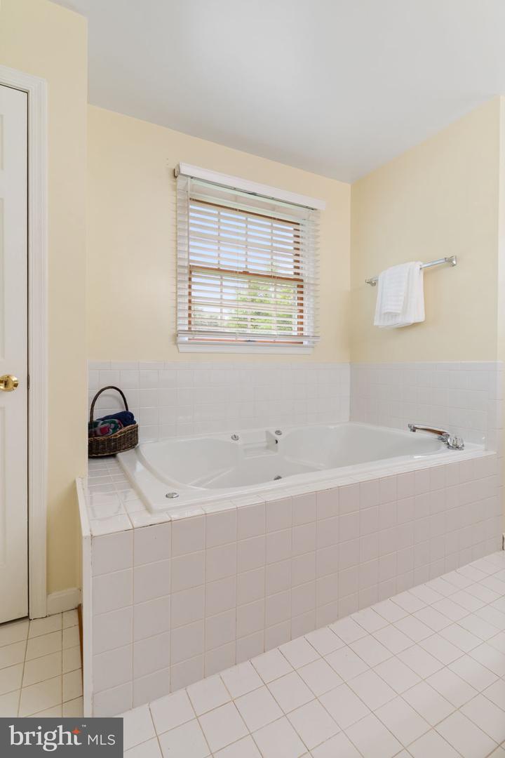 36983 PHILOMONT RD, PURCELLVILLE, Virginia 20132, 4 Bedrooms Bedrooms, ,3 BathroomsBathrooms,Residential,For sale,36983 PHILOMONT RD,VALO2098680 MLS # VALO2098680