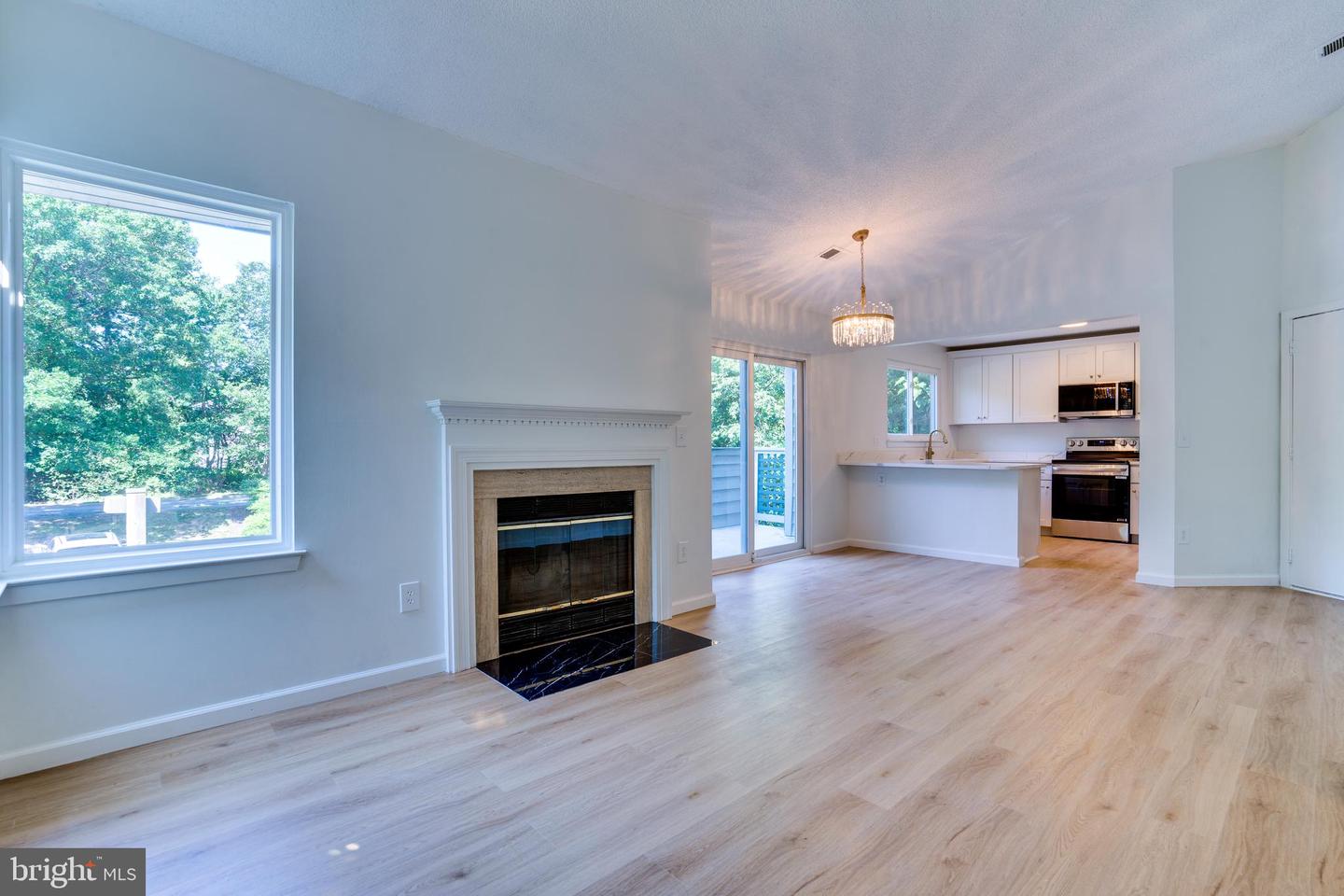 11701-B SUMMERCHASE CIR, RESTON, Virginia 20194, 2 Bedrooms Bedrooms, ,2 BathroomsBathrooms,Residential,For sale,11701-B SUMMERCHASE CIR,VAFX2245574 MLS # VAFX2245574