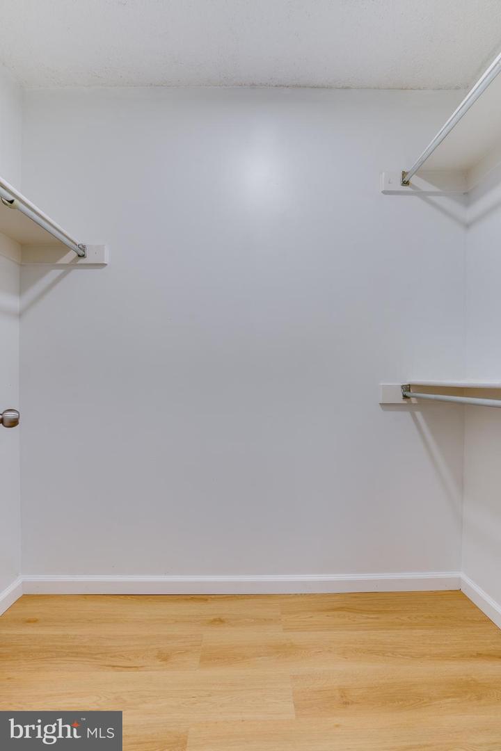 11701-B SUMMERCHASE CIR, RESTON, Virginia 20194, 2 Bedrooms Bedrooms, ,2 BathroomsBathrooms,Residential,For sale,11701-B SUMMERCHASE CIR,VAFX2245574 MLS # VAFX2245574