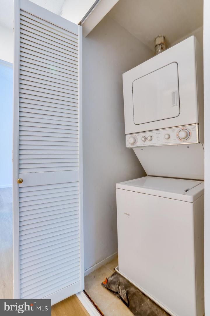 11701-B SUMMERCHASE CIR, RESTON, Virginia 20194, 2 Bedrooms Bedrooms, ,2 BathroomsBathrooms,Residential,For sale,11701-B SUMMERCHASE CIR,VAFX2245574 MLS # VAFX2245574