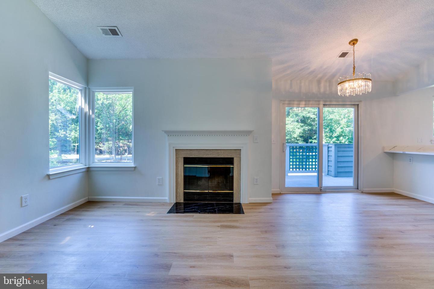 11701-B SUMMERCHASE CIR, RESTON, Virginia 20194, 2 Bedrooms Bedrooms, ,2 BathroomsBathrooms,Residential,For sale,11701-B SUMMERCHASE CIR,VAFX2245574 MLS # VAFX2245574