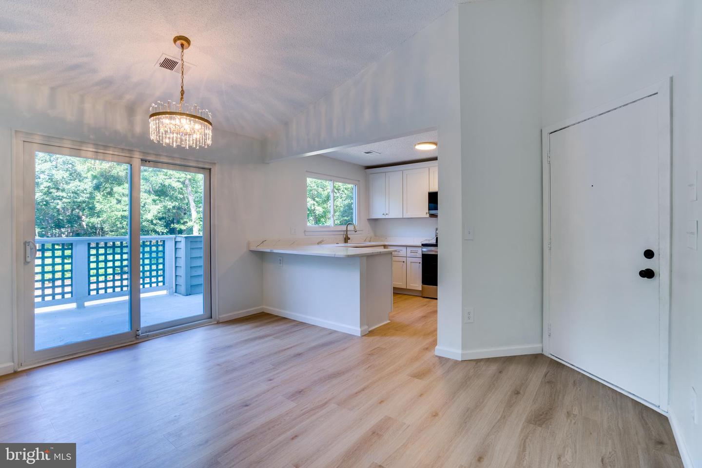 11701-B SUMMERCHASE CIR, RESTON, Virginia 20194, 2 Bedrooms Bedrooms, ,2 BathroomsBathrooms,Residential,For sale,11701-B SUMMERCHASE CIR,VAFX2245574 MLS # VAFX2245574