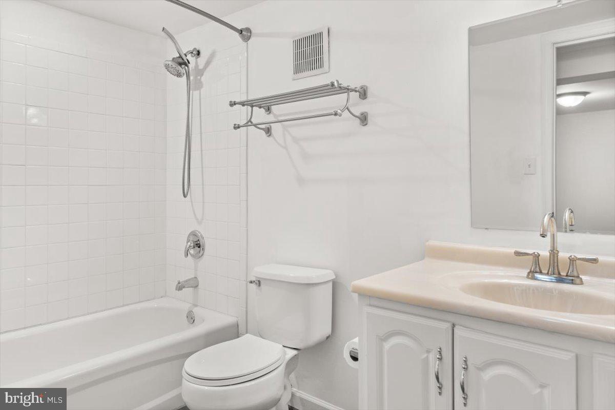 104 AZTEC TRL, WINCHESTER, Virginia 22602, 3 Bedrooms Bedrooms, ,3 BathroomsBathrooms,Residential,For sale,104 AZTEC TRL,VAFV2034714 MLS # VAFV2034714